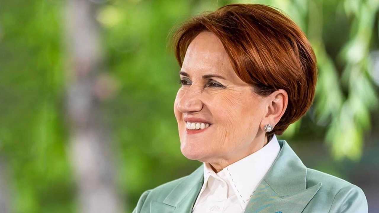 Meral Akşener Viral Enfeksiyon Nedeniyle Hastaneye Kaldırıldı!