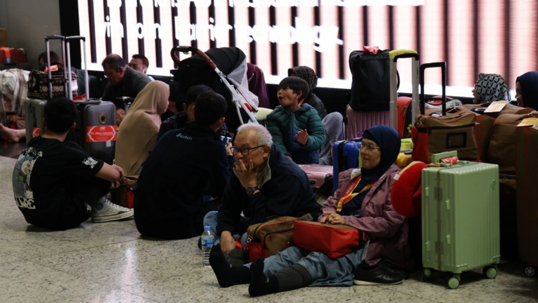 Türk Hava Yolları Sistemi Mi Çöktü! Seferler Ne Zaman Başlayacak?